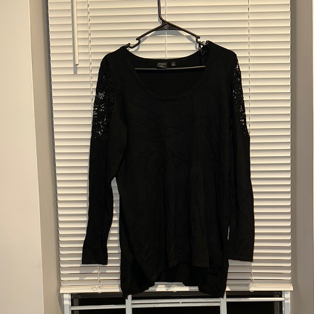 Elegant Black Lace Sleeve Top